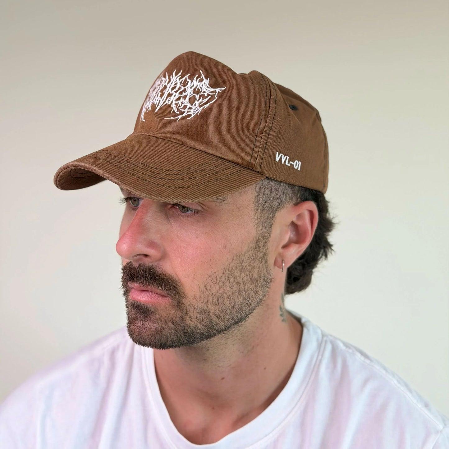 Soiree Hat / Distressed Brown